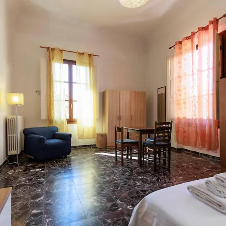 Apartment Faenza Huge